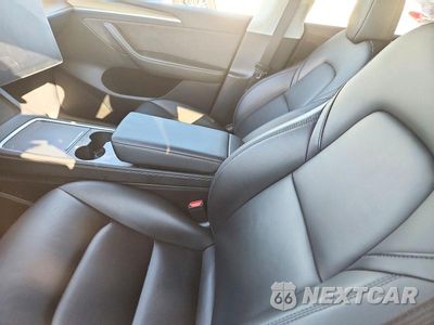 Zdjęcie 8 z 13 samochodu: 2023 TESLA MODEL Y VIN:7SAYGDEE2PA051375 - miniatura