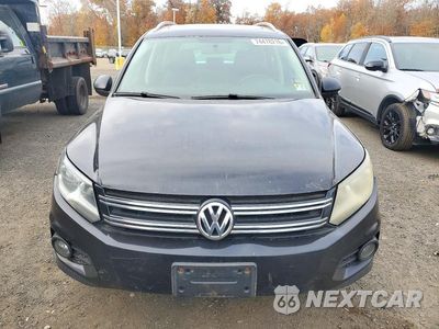 Piąte zdjęcie samochodu w środku: 2013 VOLKSWAGEN TIGUAN S VIN:WVGBV3AX5DW562482 - miniatura