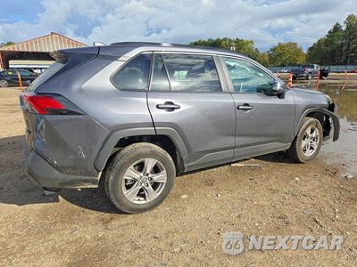Trzecie zdjęcie samochodu z tyłu: 2025 TOYOTA RAV4 XLE VIN:2T3W1RFVXSC349696 - miniatura