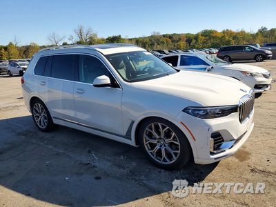Czwarte zdjęcie samochodu z boku: 2021 BMW X7 XDRIVE40I VIN:5UXCW2C09M9F14516 - miniatura