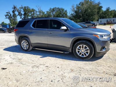 Czwarte zdjęcie samochodu z boku: 2019 CHEVROLET TRAVERSE LT VIN:1GNERGKW6KJ188906 - miniatura