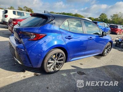 Trzecie zdjęcie samochodu z tyłu: 2026 TOYOTA COROLLA XSE VIN:JTNC4MBE5T3267456 - miniatura