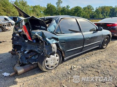 Trzecie zdjęcie samochodu z tyłu: 2000 HONDA ACCORD LX VIN:1HGCG6653YA137536 - miniatura