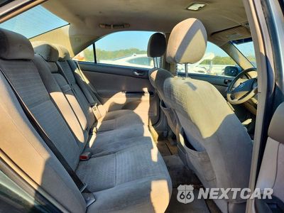 Zdjęcie 10 z 12 samochodu: 2005 TOYOTA CAMRY LE VIN:4T1BE30K65U431287 - miniatura