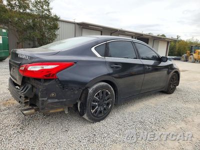 Trzecie zdjęcie samochodu z tyłu: 2016 NISSAN ALTIMA 2.5 S VIN:1N4AL3AP6GC124300 - miniatura