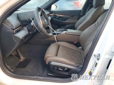 Zdjęcie 7 z 13 samochodu: 2025 BMW I5 XDRIVE 40 VIN:WBY13HG03SCT15228 - miniatura
