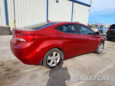 Trzecie zdjęcie samochodu z tyłu: 2013 HYUNDAI ELANTRA GLS VIN:KMHDH4AE4DU541431 - miniatura