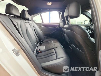 Zdjęcie 10 z 12 samochodu: 2020 BMW 530 I VIN:WBAJR3C06LCD58729 - miniatura