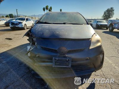 Piąte zdjęcie samochodu w środku: 2014 TOYOTA PRIUS FOUR VIN:JTDKN3DU1E0367036 - miniatura