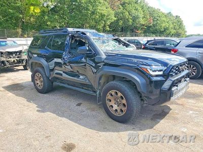 Czwarte zdjęcie samochodu z boku: 2025 TOYOTA 4RUNNER TRAILHUNTER HV VIN:JTEVB5BR5S5017015 - miniatura