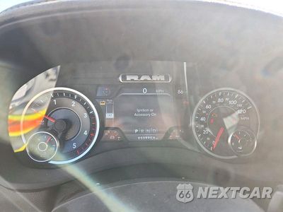 Zdjęcie 9 z 12 samochodu: 2023 RAM 3500 LARAMIE VIN:3C63RRJL4PG643223 - miniatura