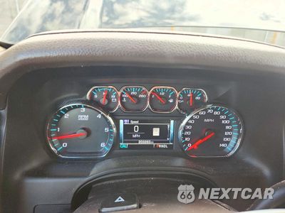 Zdjęcie 9 z 13 samochodu: 2018 CHEVROLET SUBURBAN K1500 LT VIN:1GNSKHKC9JR341068 - miniatura