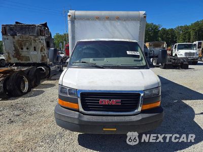 Piąte zdjęcie samochodu w środku: 2008 GMC SAVANA BOX TRUCK VIN:1GDJG31C681909453 - miniatura