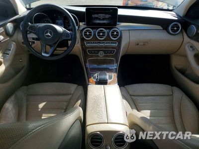 Zdjęcie 8 z 12 samochodu: 2016 MERCEDES-BENZ C 300 4MATIC VIN:55SWF4KB9GU112109 - miniatura