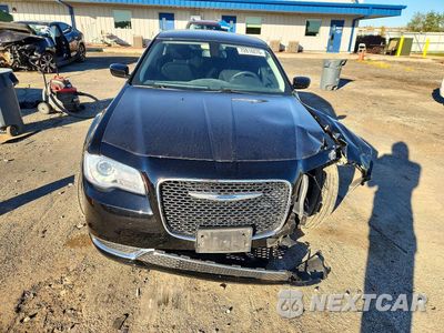 Piąte zdjęcie samochodu w środku: 2018 CHRYSLER 300 TOURING VIN:2C3CCARG2JH282122 - miniatura