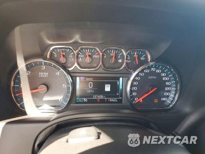 Zdjęcie 9 z 13 samochodu: 2018 CHEVROLET SUBURBAN C1500 LT VIN:1GNSCHKC9JR327751 - miniatura