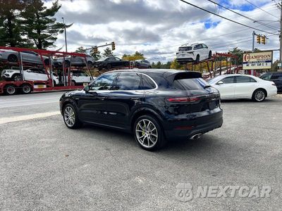 Trzecie zdjęcie samochodu z tyłu: 2019 PORSCHE CAYENNE SE HYBRID VIN:WP1AE2AY0KDA52163 - miniatura