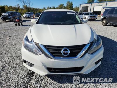 Piąte zdjęcie samochodu w środku: 2017 NISSAN ALTIMA 2.5 S VIN:1N4AL3AP5HC149349 - miniatura