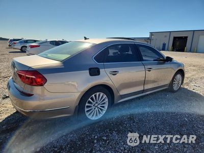 Trzecie zdjęcie samochodu z tyłu: 2016 VOLKSWAGEN PASSAT SE VIN:1VWBT7A30GC013161 - miniatura