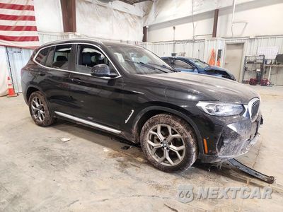 Czwarte zdjęcie samochodu z boku: 2022 BMW X3 XDRIVE30I VIN:5UX53DP01N9K71693 - miniatura