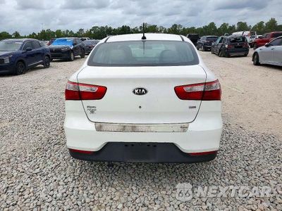 Zdjęcie 6 z 12 samochodu: 2017 KIA RIO LX VIN:KNADM4A38H6034554 - miniatura