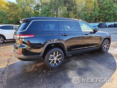 Trzecie zdjęcie samochodu z tyłu: 2025 JEEP GRAND CHEROKEE L LIMITED VIN:1C4RJKBG1S8628289 - miniatura