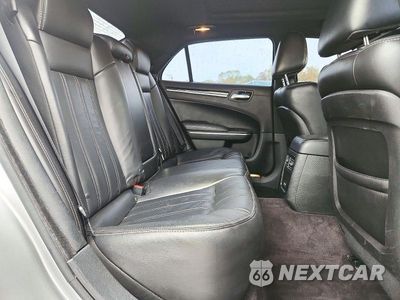 Zdjęcie 10 z 12 samochodu: 2018 CHRYSLER 300 S VIN:2C3CCAGG7JH241018 - miniatura