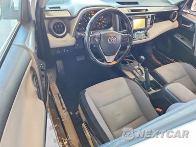 Zdjęcie 8 z 14 samochodu: 2017 TOYOTA RAV4 XLE VIN:JTMRFREVXHJ129142 - miniatura