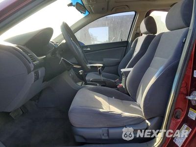 Zdjęcie 7 z 13 samochodu: 2004 HONDA ACCORD EX VIN:JHMCM567X4C035067 - miniatura