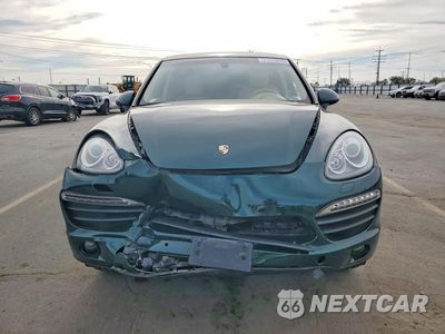 Piąte zdjęcie samochodu w środku: 2012 PORSCHE CAYENNE S VIN:WP1AB2A22CLA41628 - miniatura