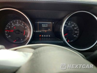 Zdjęcie 9 z 12 samochodu: 2018 FORD MUSTANG VIN:1FA6P8TH1J5182386 - miniatura