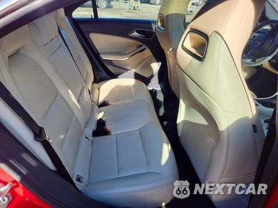 Zdjęcie 10 z 12 samochodu: 2019 MERCEDES-BENZ CLA 250 4MATIC VIN:WDDSJ4GB1KN721637 - miniatura