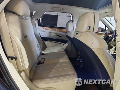 Zdjęcie 11 z 13 samochodu: 2024 BENTLEY BENTAYGA VIN:SJAA72ZV9RC027737 - miniatura