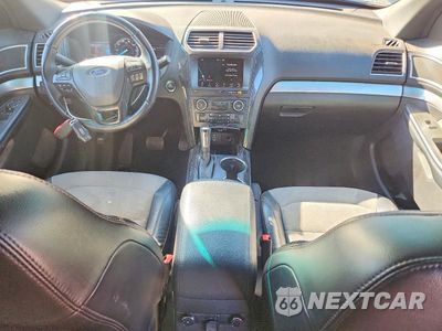 Zdjęcie 8 z 14 samochodu: 2017 FORD EXPLORER XLT VIN:1FM5K8D88HGA99535 - miniatura