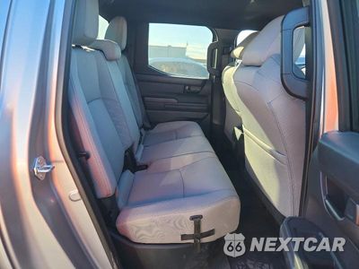 Zdjęcie 10 z 12 samochodu: 2025 TOYOTA TACOMA SR5 VIN:3TMLB5JN7SM166949 - miniatura