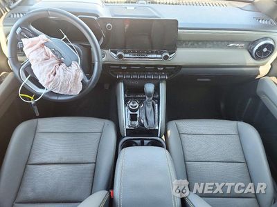 Zdjęcie 8 z 12 samochodu: 2025 CHEVROLET COLORADO ZR2 VIN:1GCPTFEK5S1217012 - miniatura