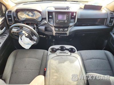Zdjęcie 8 z 12 samochodu: 2019 RAM 3500 TRADESMAN VIN:3C63R3GL3KG711122 - miniatura