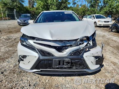 Piąte zdjęcie samochodu w środku: 2021 TOYOTA CAMRY XSE VIN:4T1K31AK0MU561542 - miniatura
