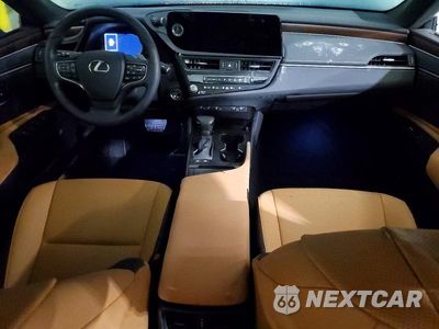 Zdjęcie 8 z 13 samochodu: 2025 LEXUS ES 300H F SPORT DESIGN VIN:58ADA1C10SU067612 - miniatura