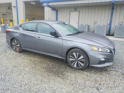 Czwarte zdjęcie samochodu z boku: 2022 NISSAN ALTIMA SV VIN:1N4BL4DV9NN323492 - miniatura