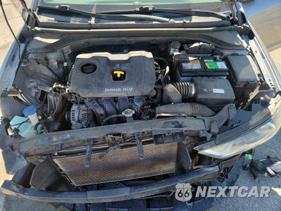 Zdjęcie 11 z 13 samochodu: 2017 HYUNDAI ELANTRA VALUE EDITION VIN:5NPD84LF1HH141627 - miniatura