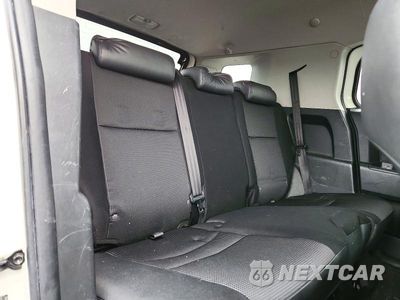 Zdjęcie 11 z 13 samochodu: 2010 TOYOTA FJ CRUISER BASE VIN:JTEBU4BF7AK070215 - miniatura