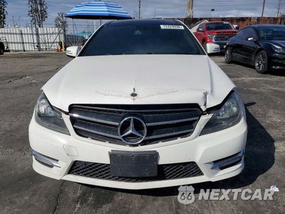 Piąte zdjęcie samochodu w środku: 2015 MERCEDES-BENZ C 250 VIN:WDDGJ4HB0FG434661 - miniatura