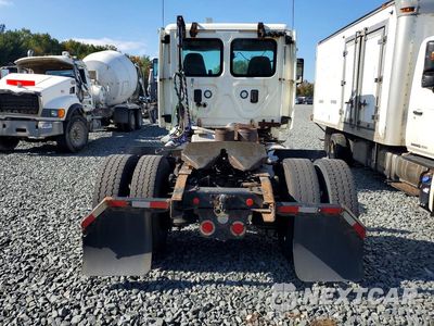 Zdjęcie 6 z 13 samochodu: 2017 FREIGHTLINER CASCADIA 113 SEMI TRUCK VIN:3AKBGADVXHSJH0286 - miniatura