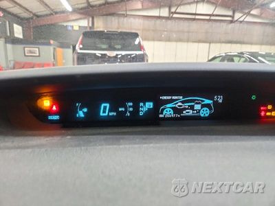 Zdjęcie 9 z 12 samochodu: 2011 TOYOTA PRIUS THREE VIN:JTDKN3DUXB1387159 - miniatura