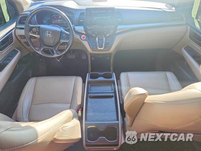 Zdjęcie 8 z 13 samochodu: 2019 HONDA ODYSSEY EXL VIN:5FNRL6H74KB029427 - miniatura