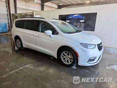 Czwarte zdjęcie samochodu z boku: 2022 CHRYSLER PACIFICA TOURING L VIN:2C4RC1BGXNR233962 - miniatura