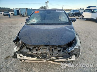 Piąte zdjęcie samochodu w środku: 2016 TOYOTA PRIUS THREE TOURING VIN:JTDKARFU1G3021596 - miniatura
