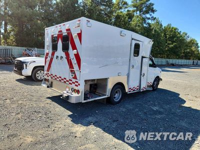 Trzecie zdjęcie samochodu z tyłu: 2023 CHEVROLET EXPRESS G3 - BOX TRUCK VIN:1GB3GRF78P1221436 - miniatura