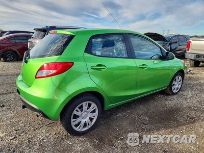 Trzecie zdjęcie samochodu z tyłu: 2013 MAZDA MAZDA2 VIN:JM1DE1KY4D0162814 - miniatura